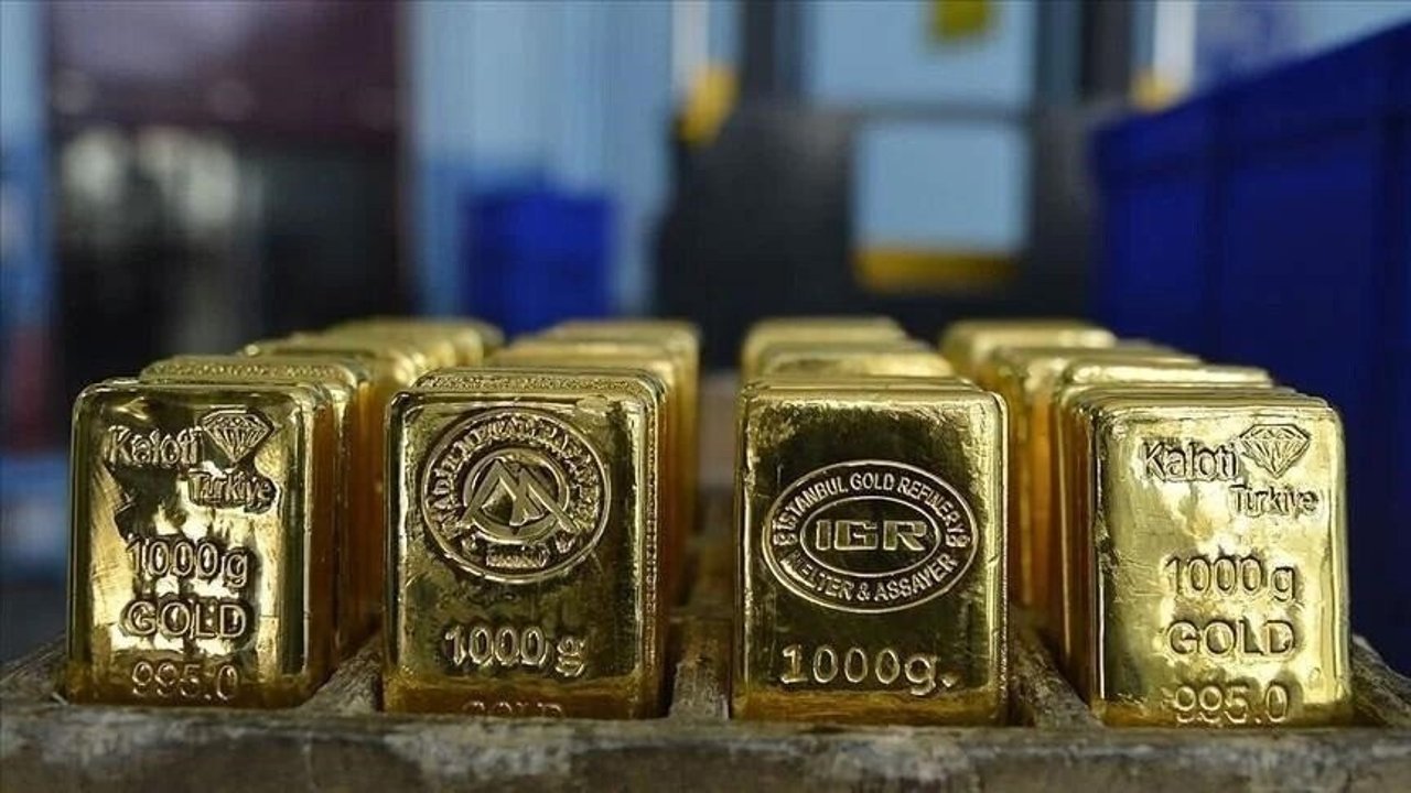 Altının kilogram fiyatı 6 milyon 965 bin liraya yükseldi