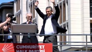 CHP’den Rize’de “Çay Mitingi”
